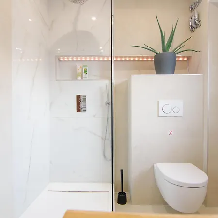 Comfort Hub - - 3 Gaestezimmer Im Eigentumshaus * Кёльн