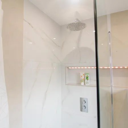 Comfort Hub - - 3 Gaestezimmer Im Eigentumshaus