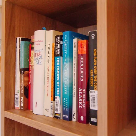 בית הארחה Comfort Hub - - 3 Gaestezimmer Im Eigentumshaus קלן