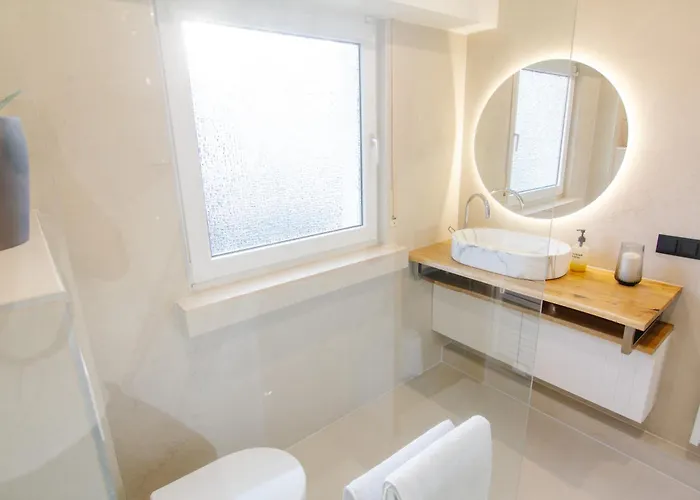 Comfort Hub - - 2 Gaestezimmer Im Eigentumshaus * 쾰른