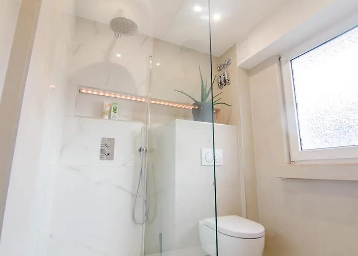 Comfort Hub - - 2 Gaestezimmer Im Eigentumshaus * 쾰른