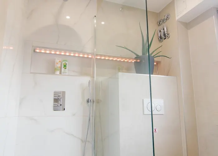 Comfort Hub - - 2 Gaestezimmer Im Eigentumshaus Penzion *